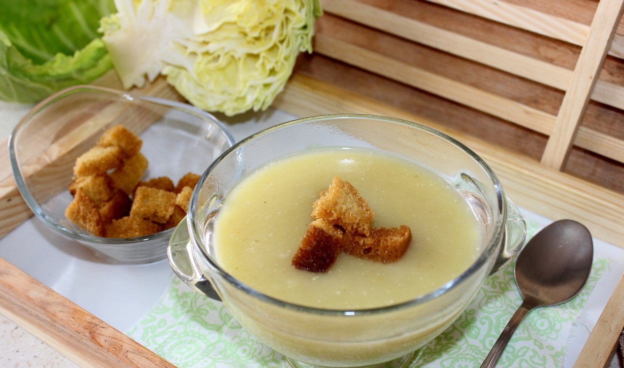 Receta para aumentar la fertilidad: sopa de repollo con pan frito