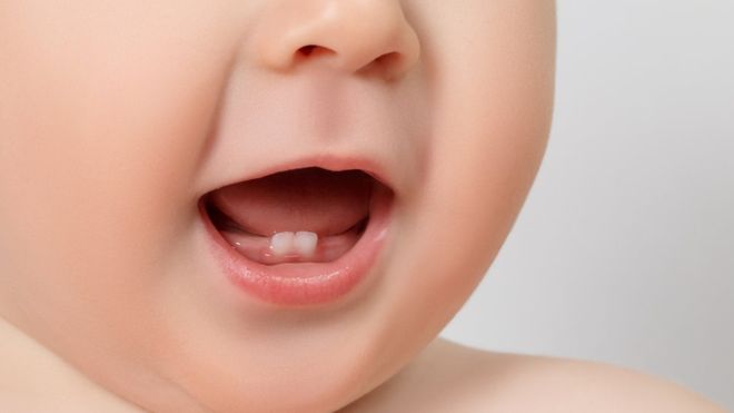 El primer diente del bebé: todo lo que debes saber