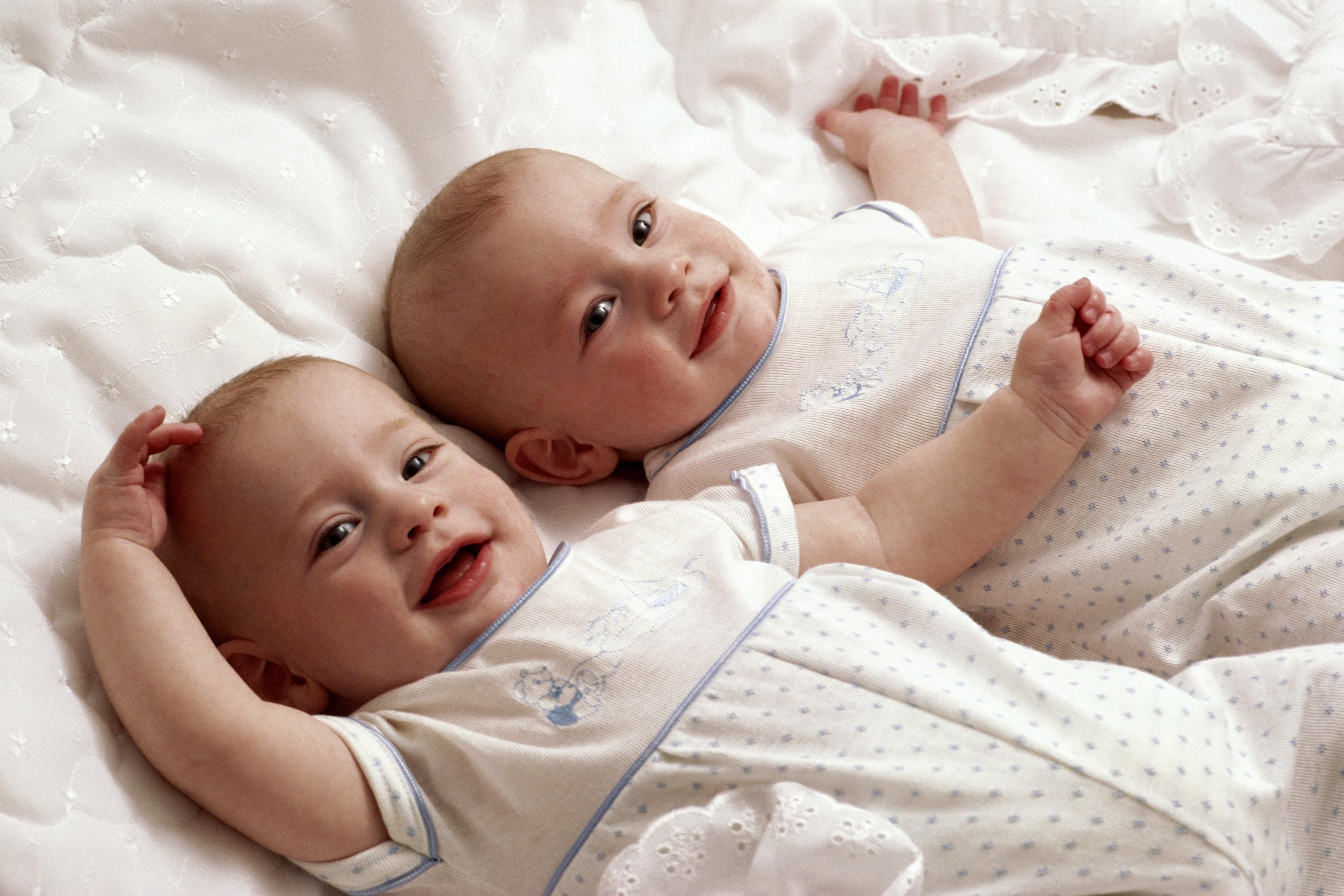 9 cosas que aumentan las probabilidades de quedarse embarazada de gemelos