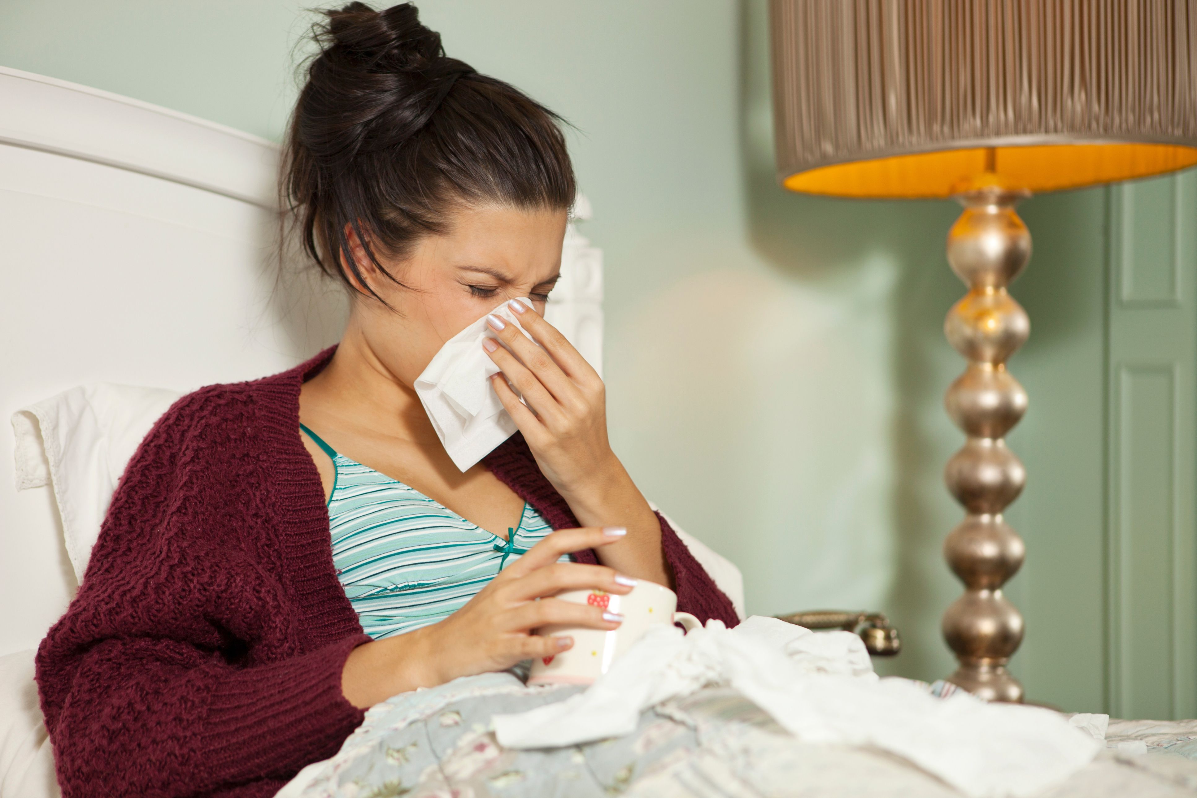 Cómo tratar los síntomas del resfriado y la gripe durante el embarazo