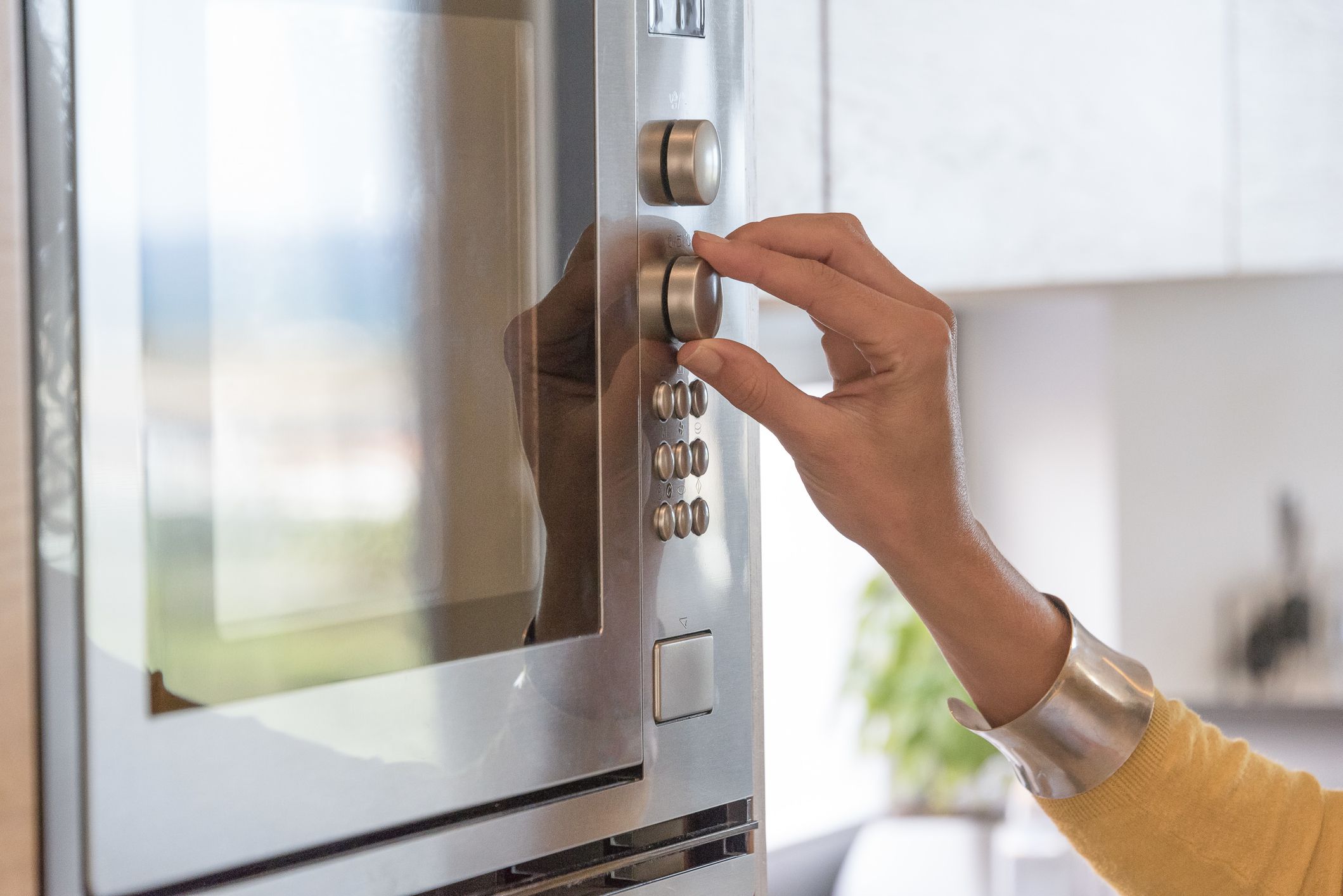 ¿Es seguro el uso del horno de microondas para las mujeres embarazadas?