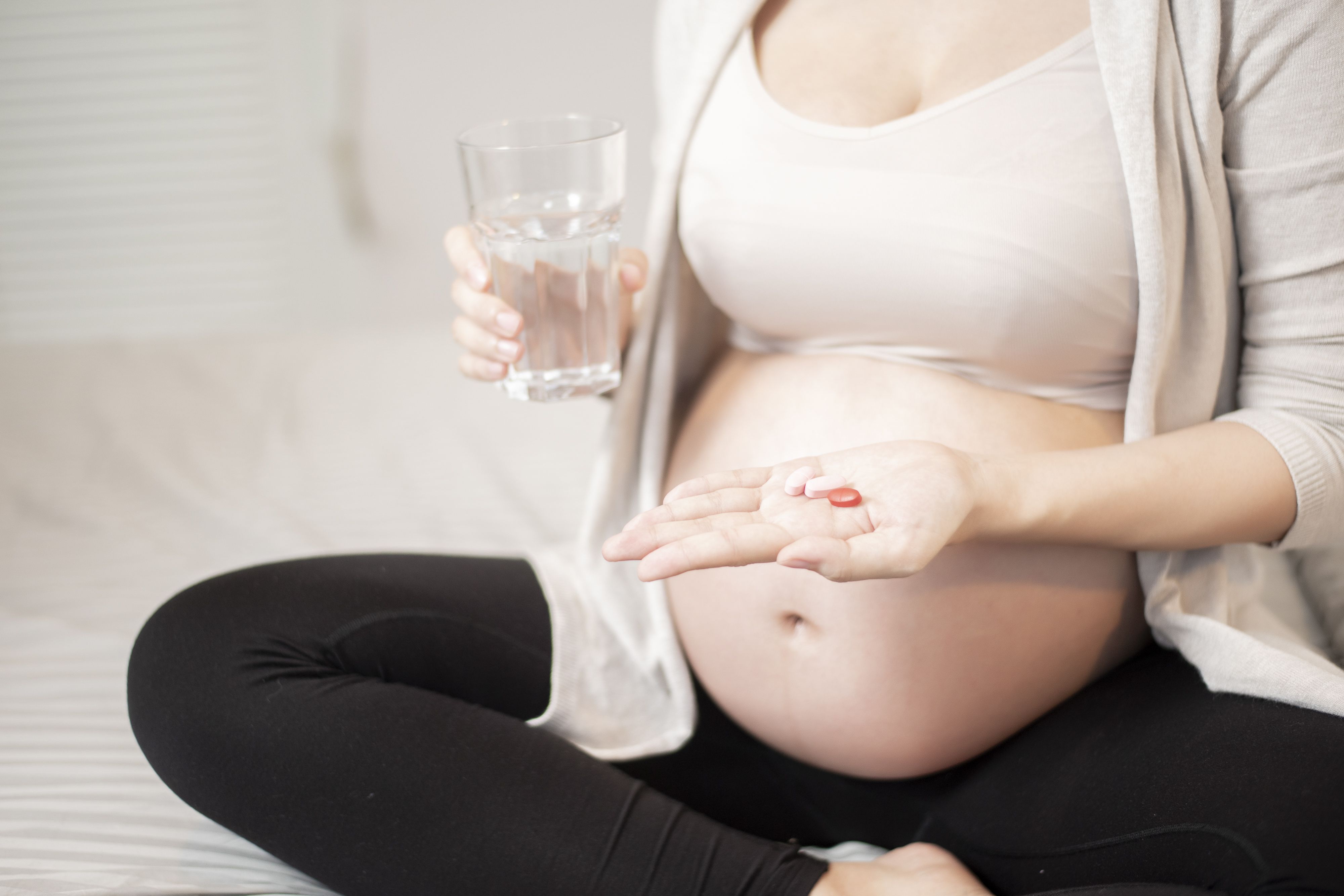 Problemas que puede experimentar al tomar vitaminas prenatales