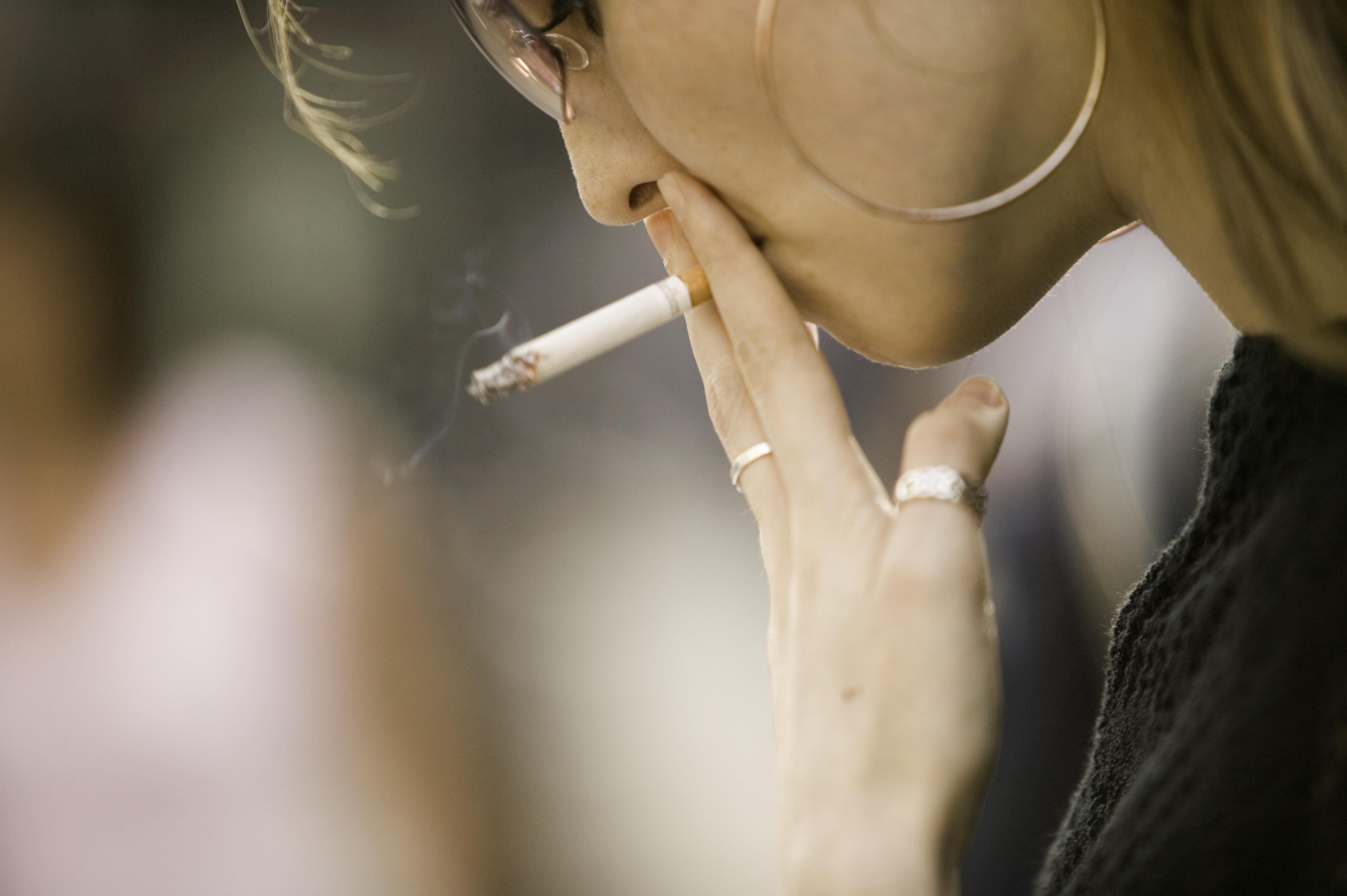 Cómo perjudica el tabaquismo a la fertilidad femenina