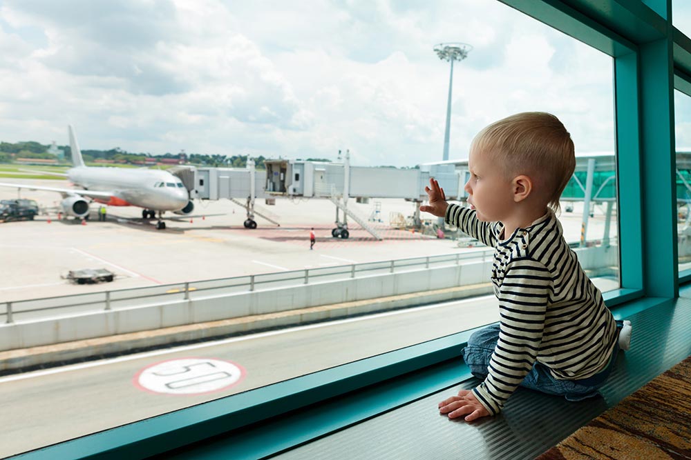 El bebé a bordo: Consejos para viajar en familia