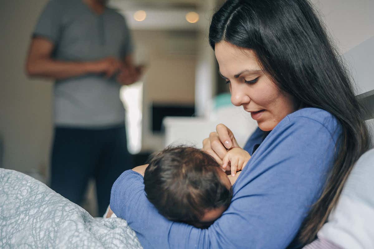 El embarazo y la lactancia se relacionan con un menor riesgo de menopausia precoz