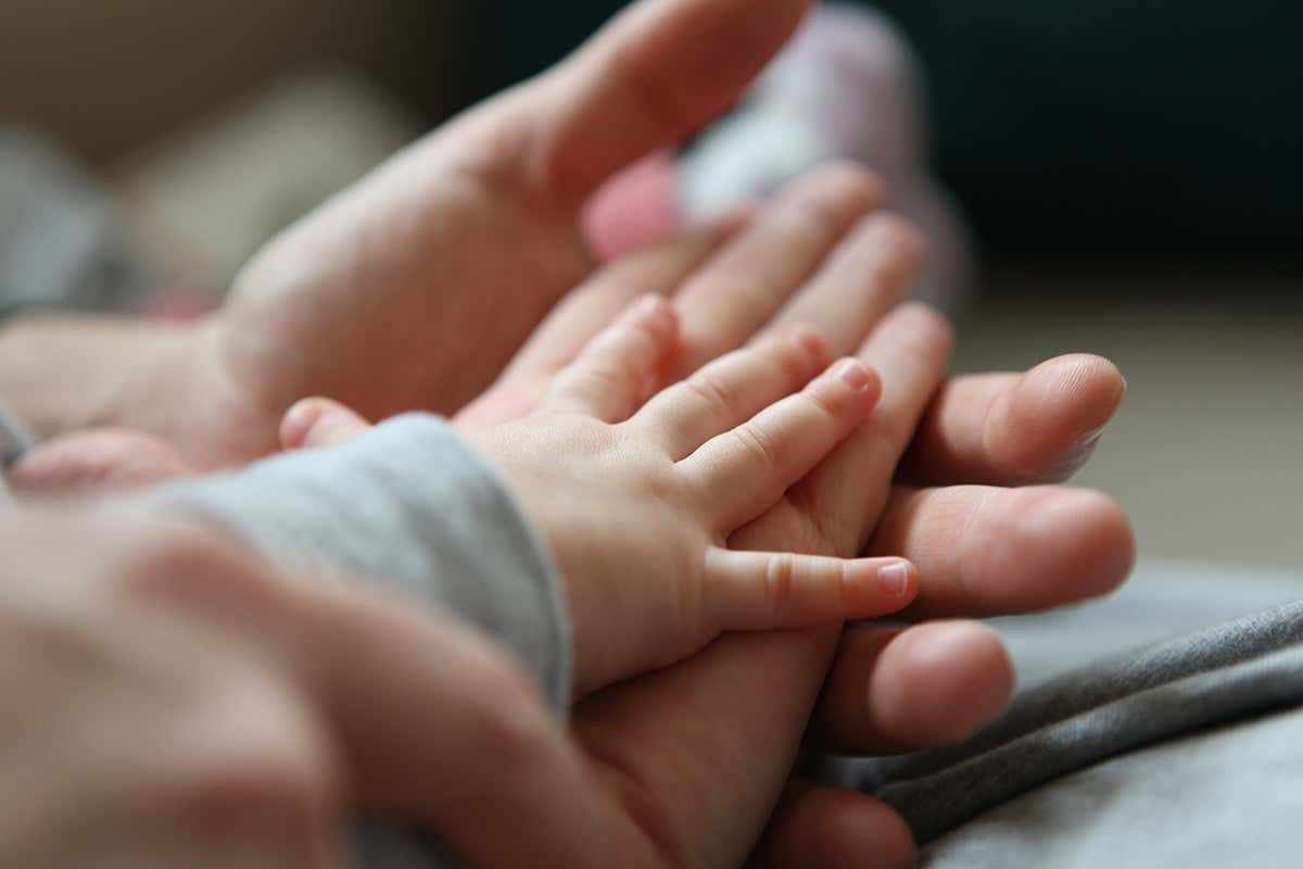 Este año podrían nacer los primeros bebés británicos con tres padres