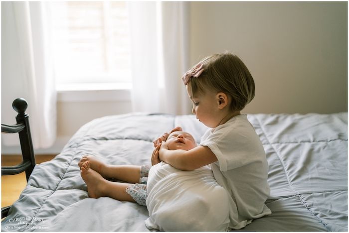 30+ Ideas para la sesión de fotos de recién nacidos y hermanos